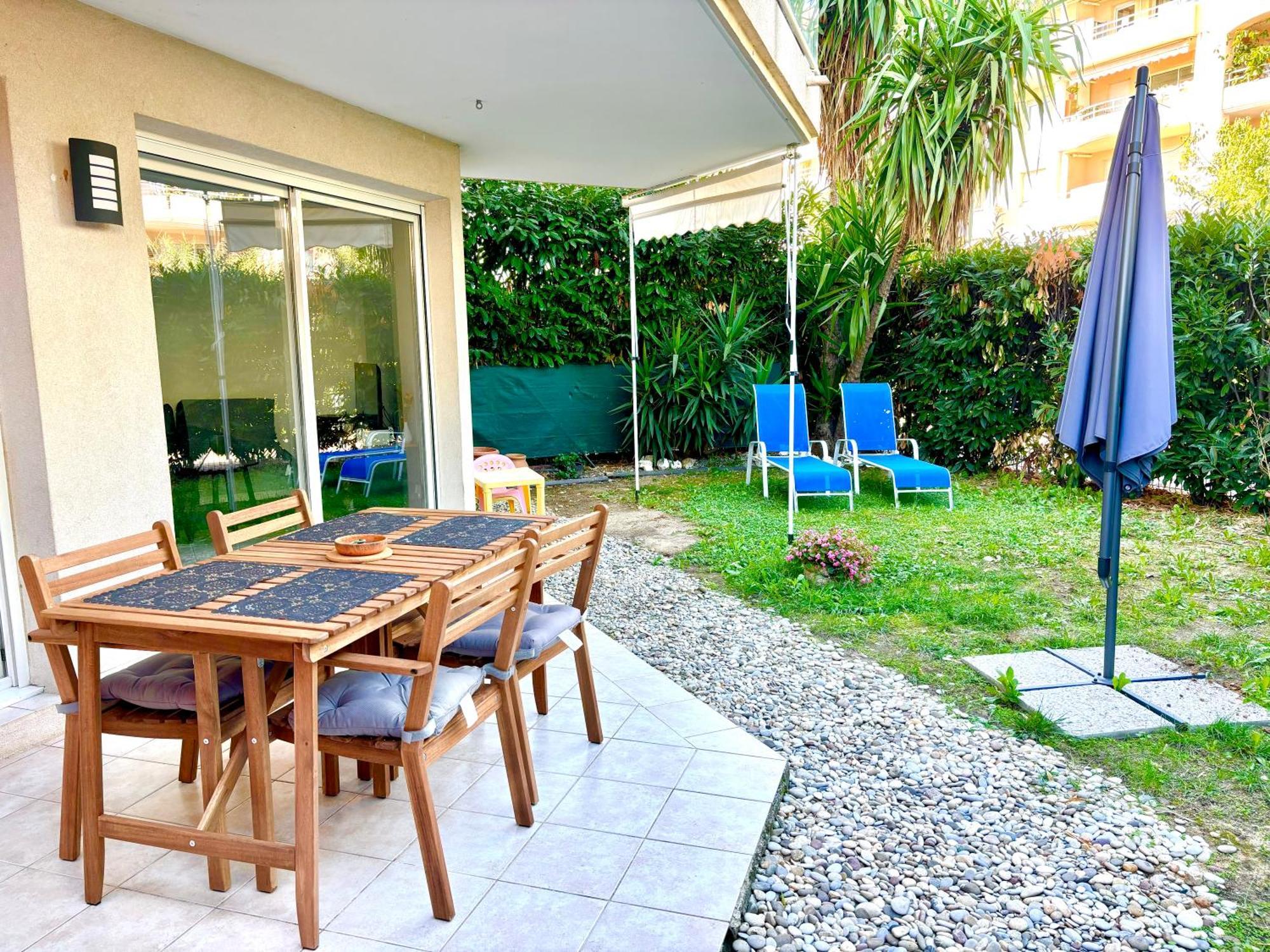 Beachside Apartment With Pool & Garden In Juan Les Pins Антіб Екстер'єр фото